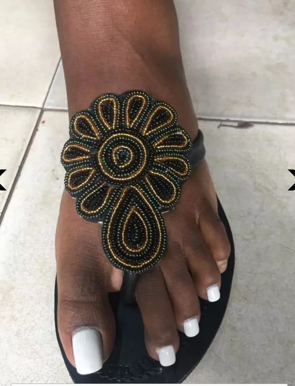Maasai Slippers — Midnight Bloom